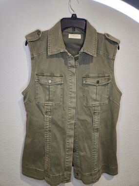 refuge Olive Green Utility Vest Cotton Blend.  XL